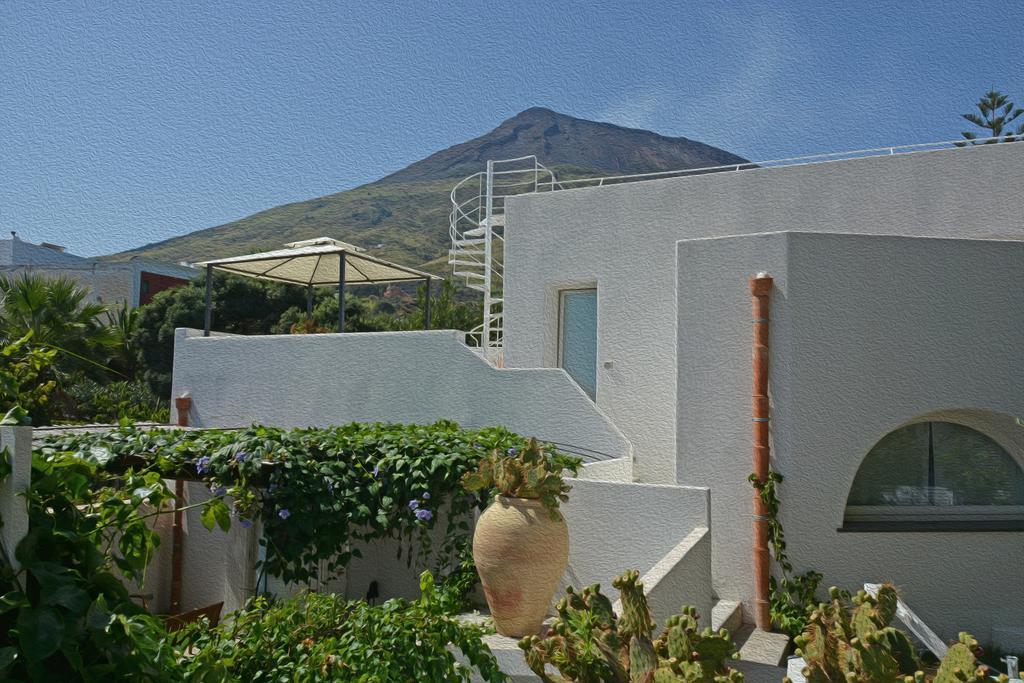 Aparthotel Il Gabbiano Relais in Stromboli Extérieur photo